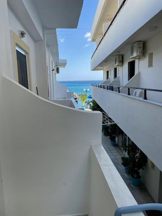 Giant Woman Apartment Tsoútsouros Екстериор снимка