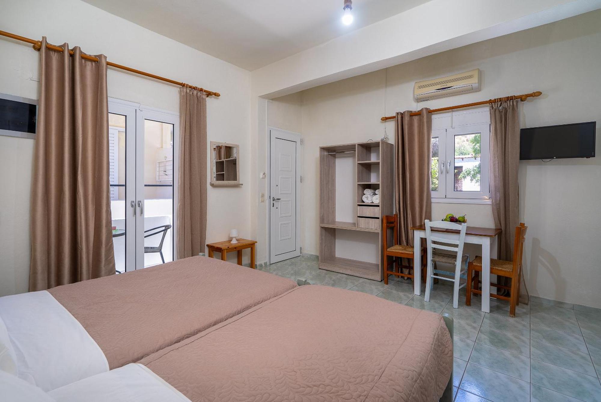 Giant Woman Apartment Tsoútsouros Екстериор снимка