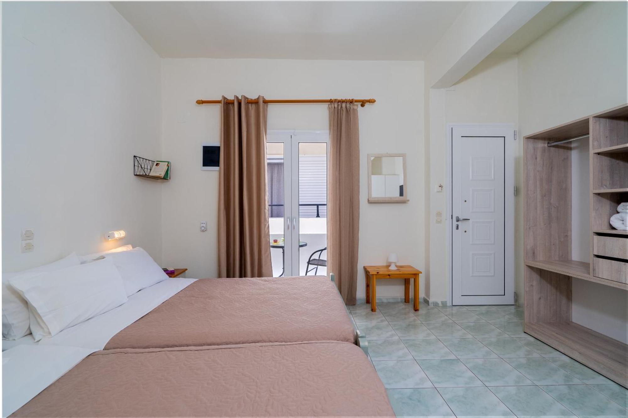 Giant Woman Apartment Tsoútsouros Екстериор снимка