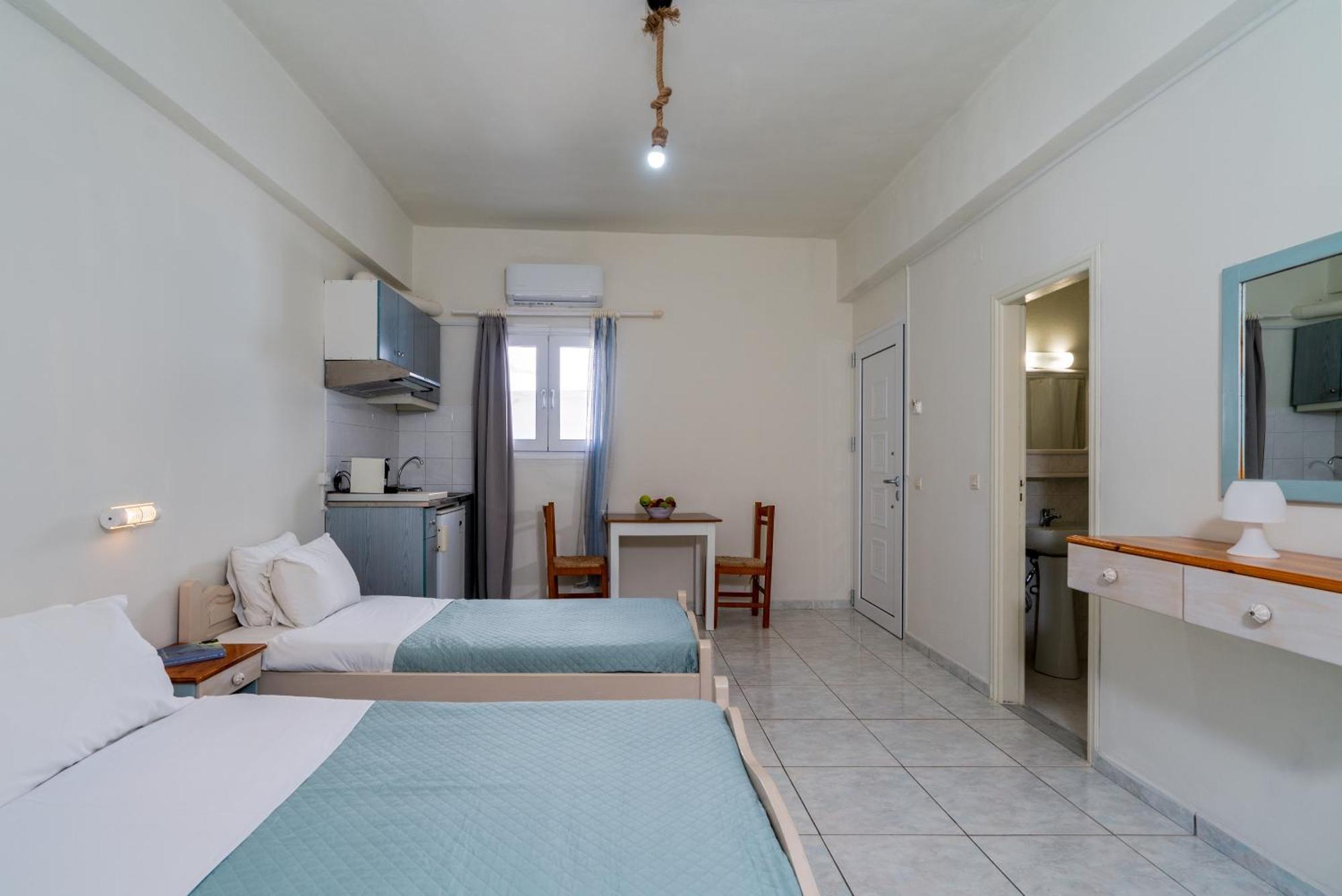 Giant Woman Apartment Tsoútsouros Екстериор снимка